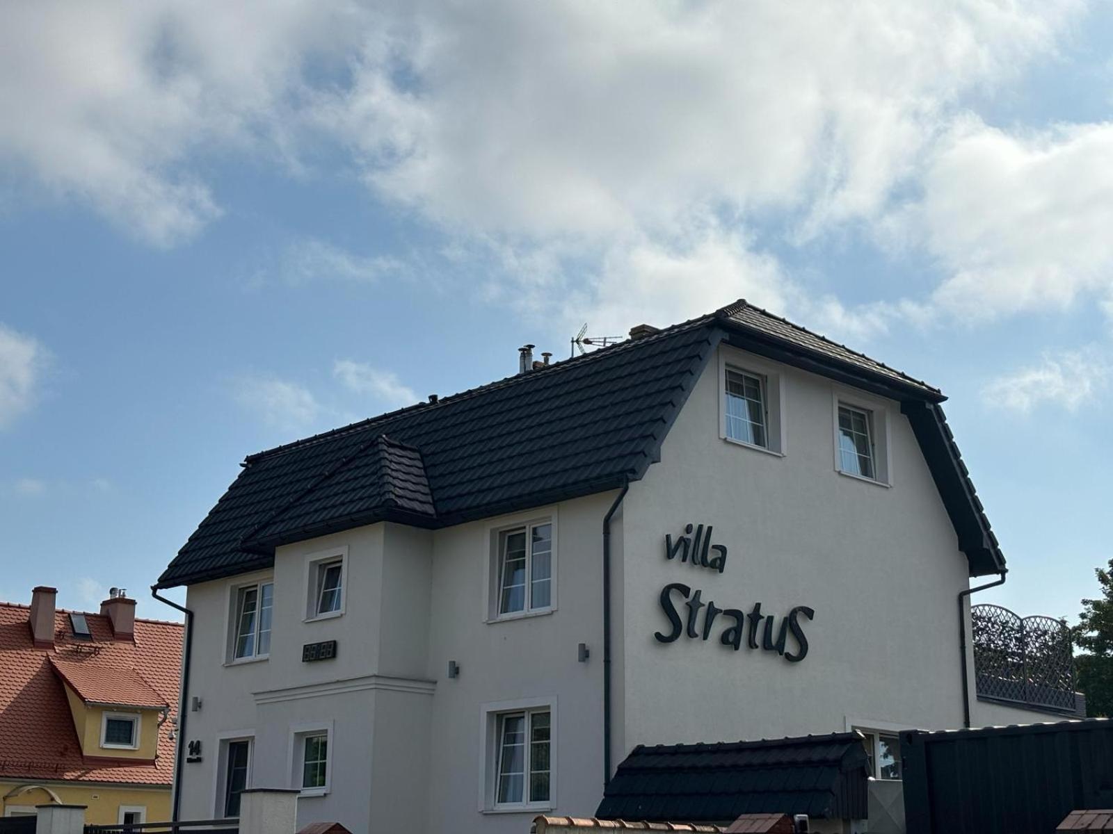 Nocleg ze śniadaniem Stratus